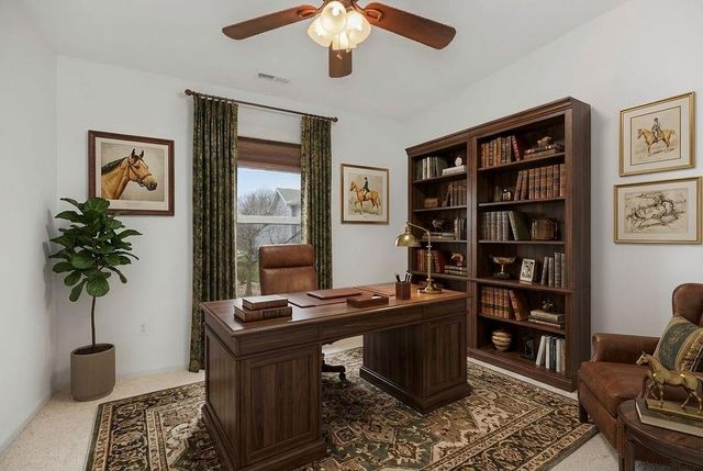 860 Meadowlark Court, Lansing, KS 66043