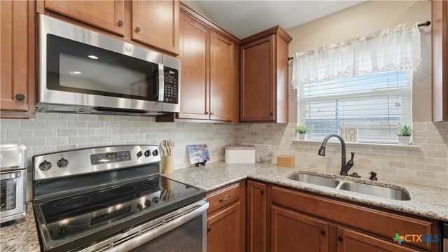 2122 Dragon Trail, New Braunfels, TX 78130