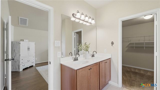 2122 Dragon Trail, New Braunfels, TX 78130
