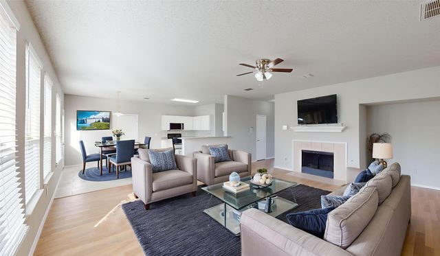 10172 Autumn Park Court, Fort Worth, TX 76140