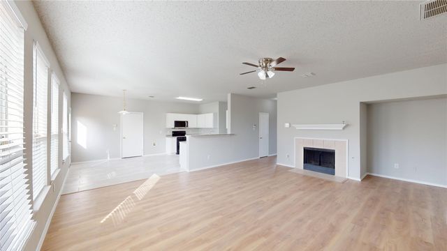 10172 Autumn Park Court, Fort Worth, TX 76140