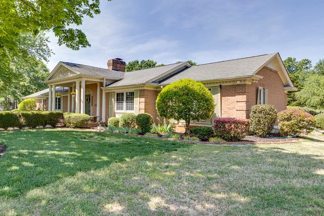 136 Club Drive, Simpsonville, SC 29681