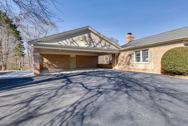 136 Club Drive, Simpsonville, SC 29681