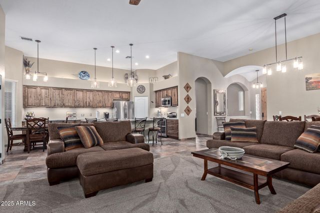 20212 E APPALOOSA Drive, Queen Creek, AZ 85142