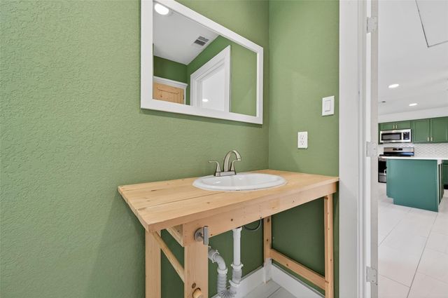 12989 Fm 359 Road, Hempstead, TX 77445