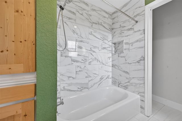 12989 Fm 359 Road, Hempstead, TX 77445