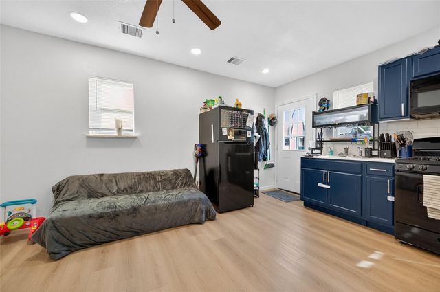 12989 Fm 359 Road, Hempstead, TX 77445