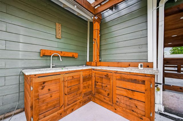 12989 Fm 359 Road, Hempstead, TX 77445