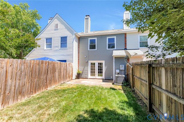 2257 High Bush Cir, Glen Allen, VA 23060