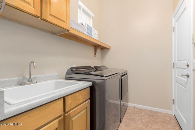 1951 W PENINSULA Circle, Chandler, AZ 85248