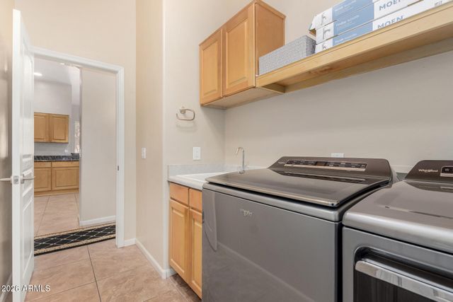 1951 W PENINSULA Circle, Chandler, AZ 85248