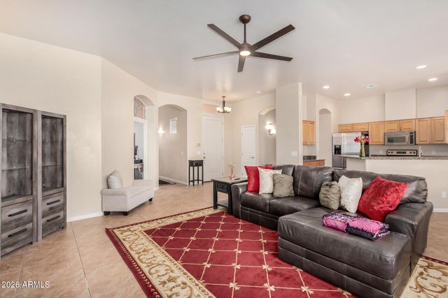 1951 W PENINSULA Circle, Chandler, AZ 85248