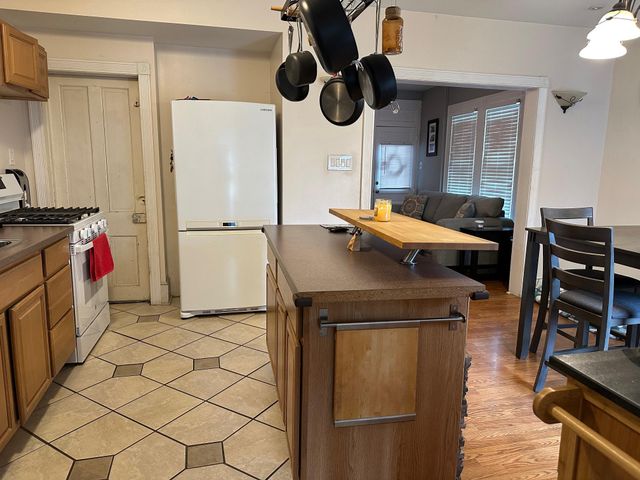 321 W MAIN ST, Millville, NJ 08332