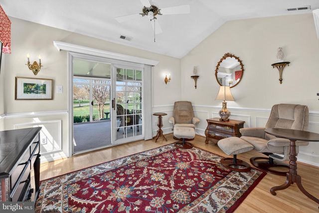 152 INDIGO DR, Mount Laurel, NJ 08054