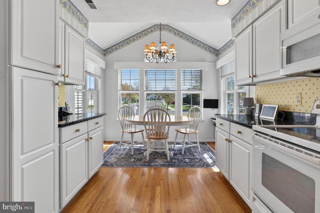 152 INDIGO DR, Mount Laurel, NJ 08054