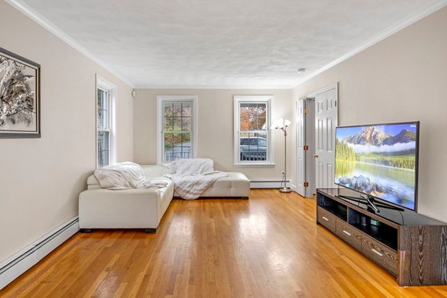 103 Barker St, North Andover, MA 01845