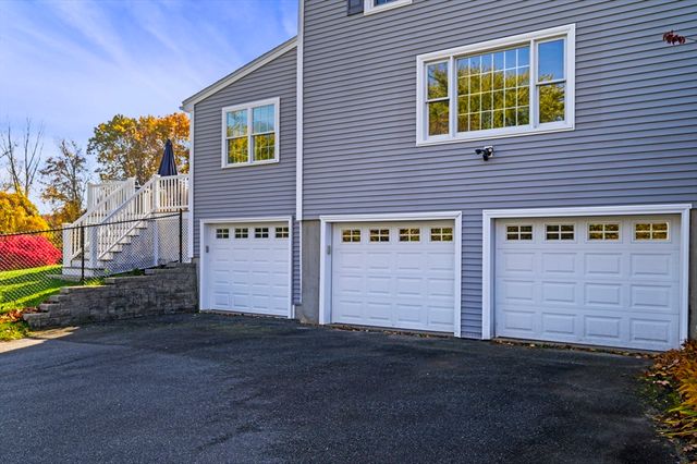 103 Barker St, North Andover, MA 01845