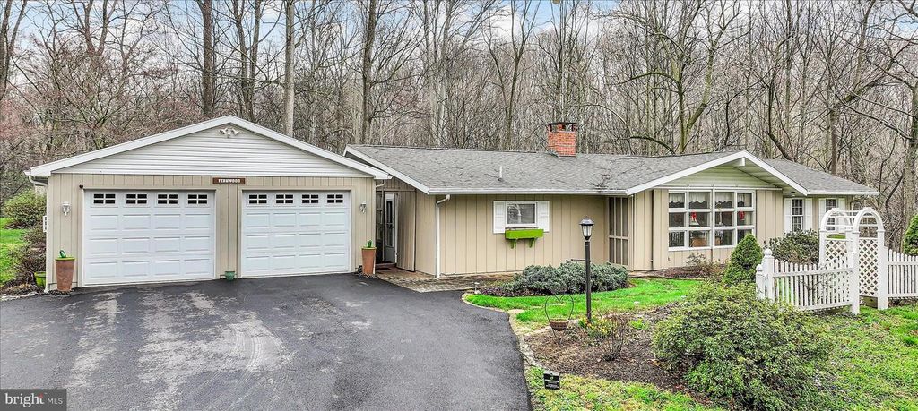 1534 BENTON HOLLOW RD, Drumore, PA 17518