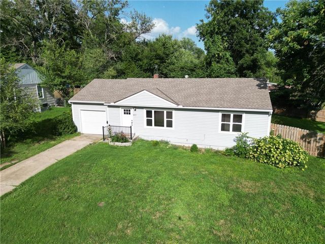 411 7th Terrace, Warrensburg, MO 64093
