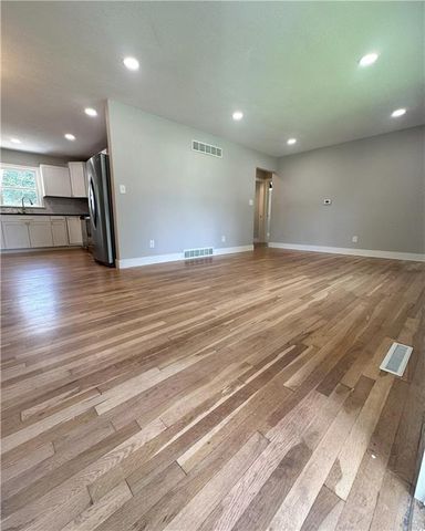 411 7th Terrace, Warrensburg, MO 64093