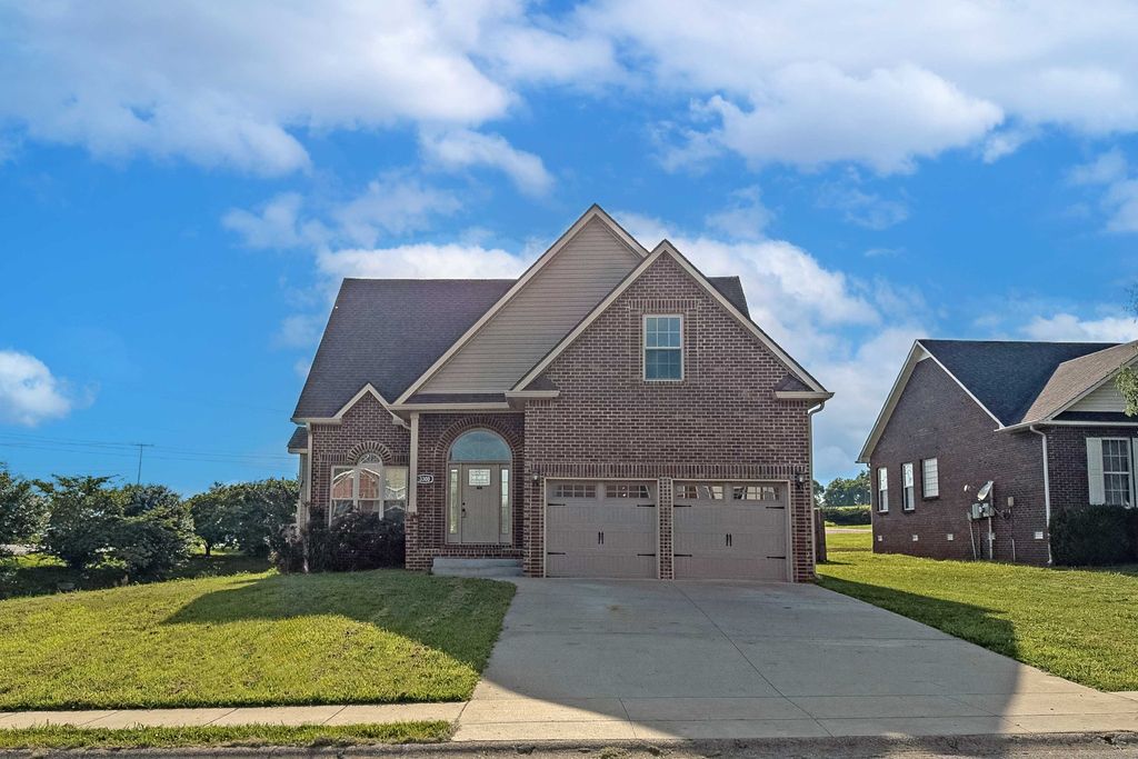 3300 Twelve Oaks Blvd, Clarksville, TN 37042