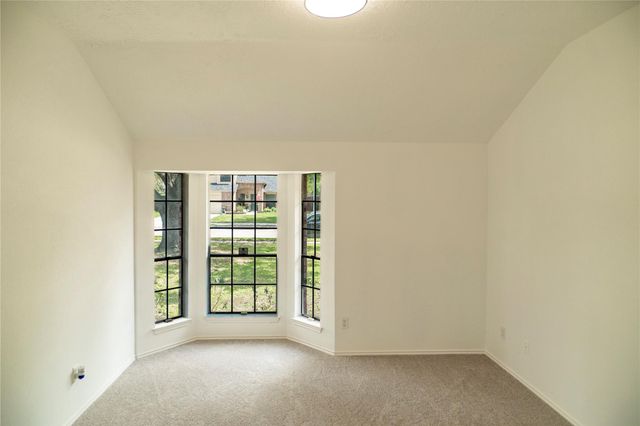 16342 Maple Downs Ln, Sugar Land, TX 77498