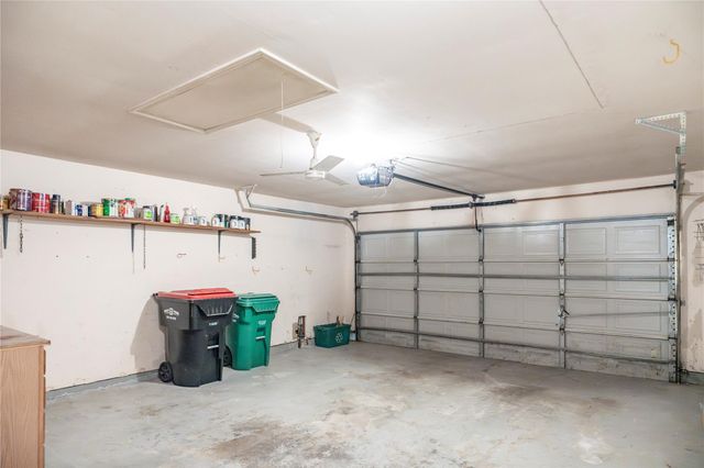 16342 Maple Downs Ln, Sugar Land, TX 77498