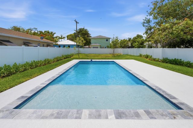 316 SW 4th Avenue, Delray Beach, FL 33444