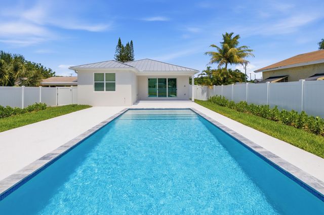316 SW 4th Avenue, Delray Beach, FL 33444