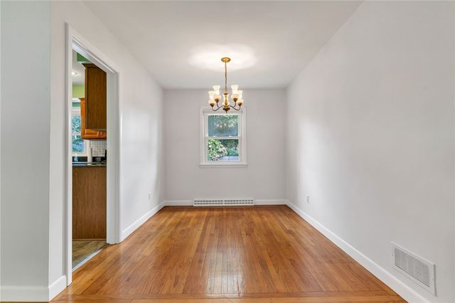3 Collins Terrace, Middletown, RI 02842