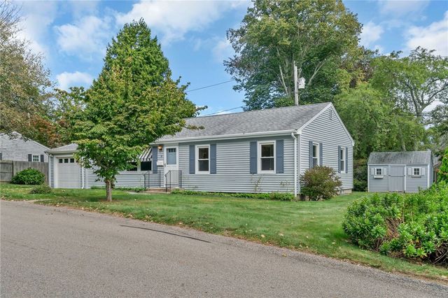 3 Collins Terrace, Middletown, RI 02842