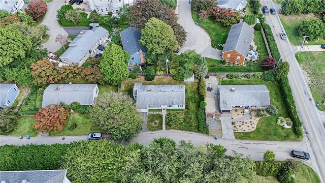 3 Collins Terrace, Middletown, RI 02842