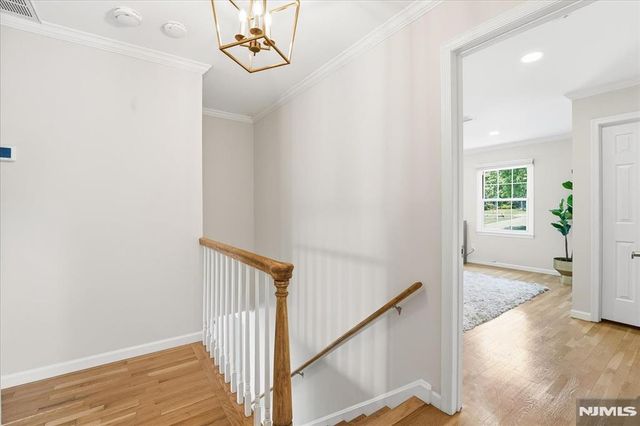 6 Giegel Court, Wyckoff, NJ 07481