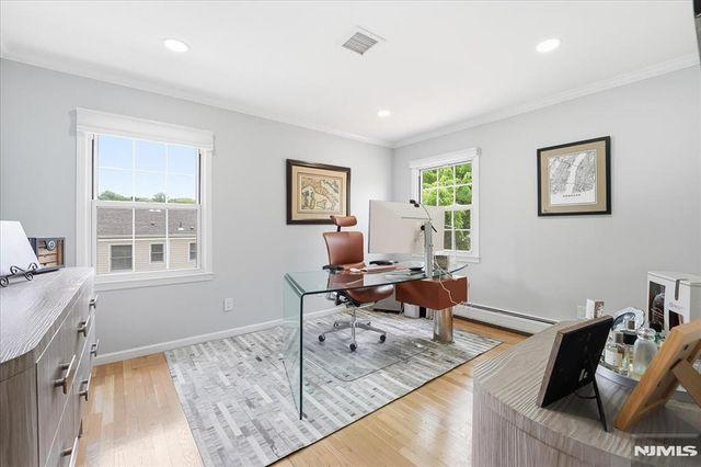 6 Giegel Court, Wyckoff, NJ 07481