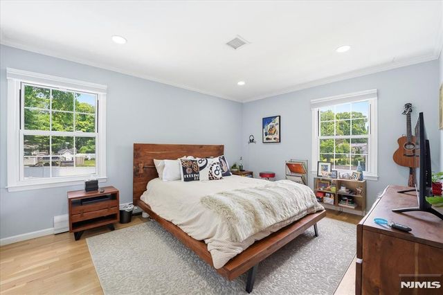 6 Giegel Court, Wyckoff, NJ 07481