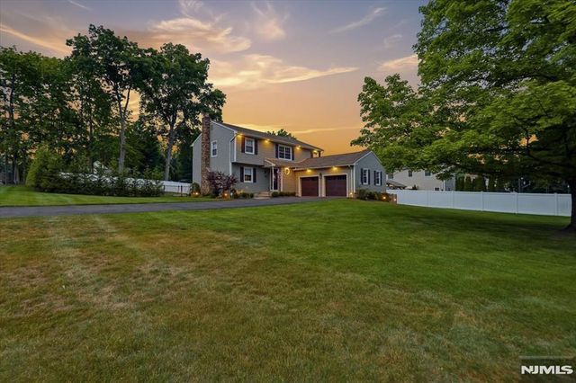 6 Giegel Court, Wyckoff, NJ 07481