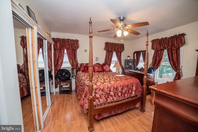 415 VALLEY RD, Elkins Park, PA 19027