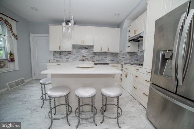 415 VALLEY RD, Elkins Park, PA 19027