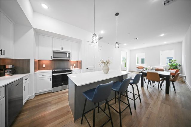 6540 Goldspier St, Houston, TX 77091