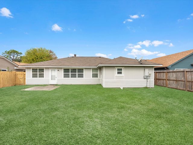 11942 Silver Island Circle, Houston, TX 77067