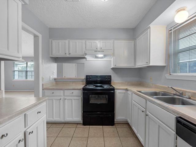 11942 Silver Island Circle, Houston, TX 77067