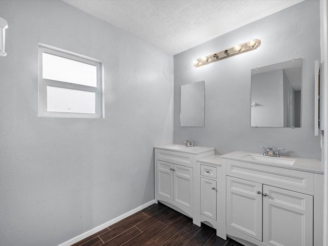 11942 Silver Island Circle, Houston, TX 77067