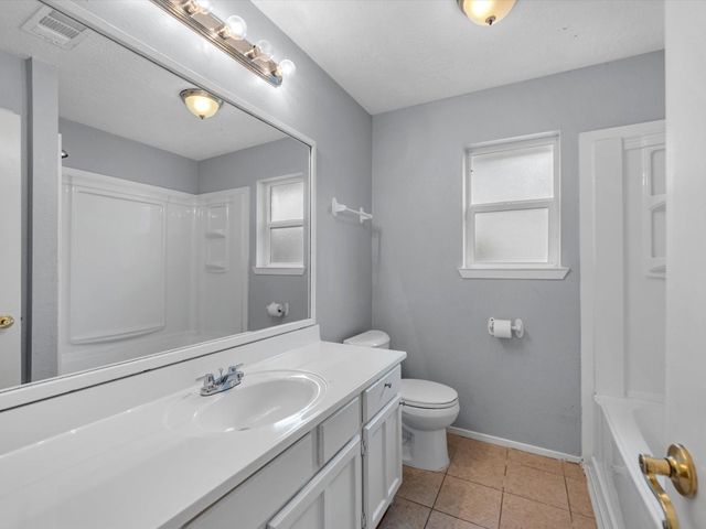 11942 Silver Island Circle, Houston, TX 77067