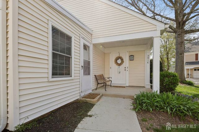 391 Orrington Lane C, Monroe, NJ 08831
