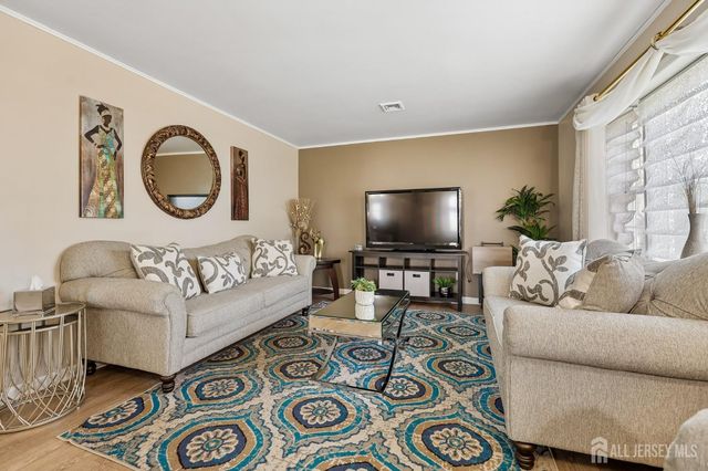 391 Orrington Lane C, Monroe, NJ 08831