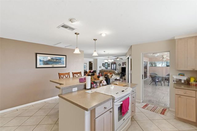 3527 SE 22ND PLACE, Cape Coral, FL 33904