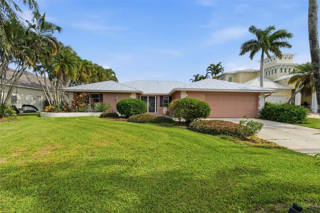 3527 SE 22ND PLACE, Cape Coral, FL 33904