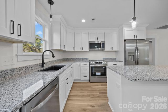 2216 Mooresville Road, Salisbury, NC 28147