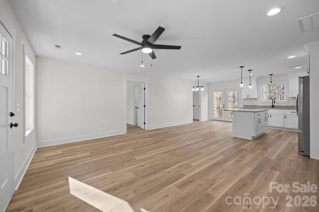 2216 Mooresville Road, Salisbury, NC 28147