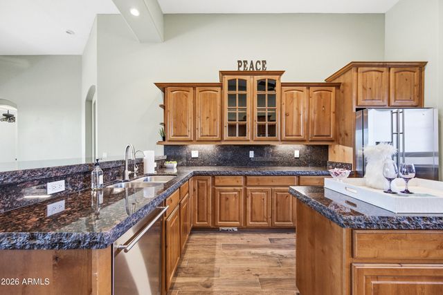 43811 N 18TH Street, New River, AZ 85087